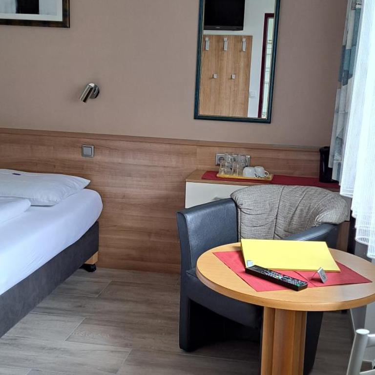Gästehaus Steger - Doppel-/Zweibettzimmer ohne Balkon - 3