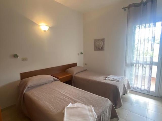 Bed & Breakfast Alex - Camera Matrimoniale/Doppia con Letti Singoli con Balcone - 4