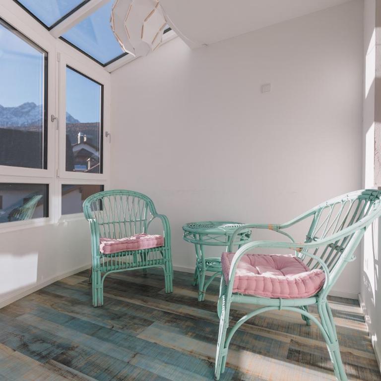 Alpenvilla Large Family Apartment - by Familiaris- Pools 500 meters - Appartamento - 4