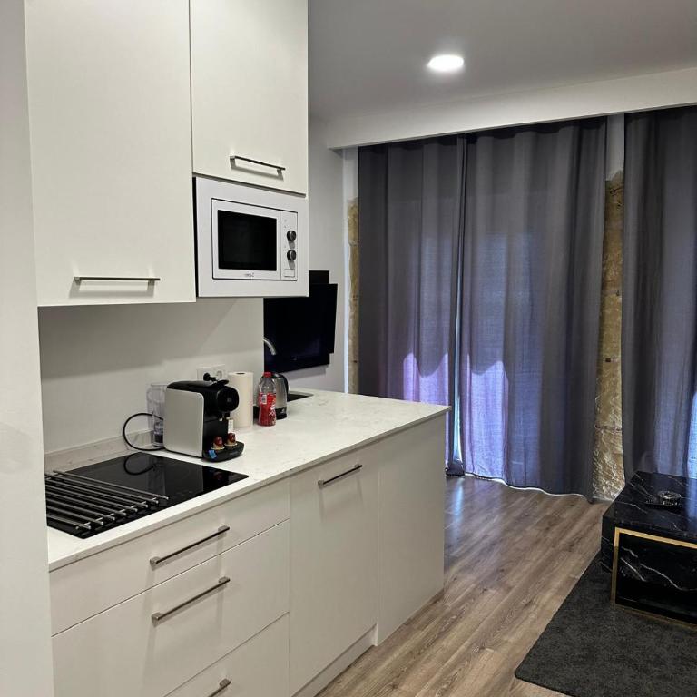LOTUS SUITES Alicante - One-Bedroom Apartment - 3