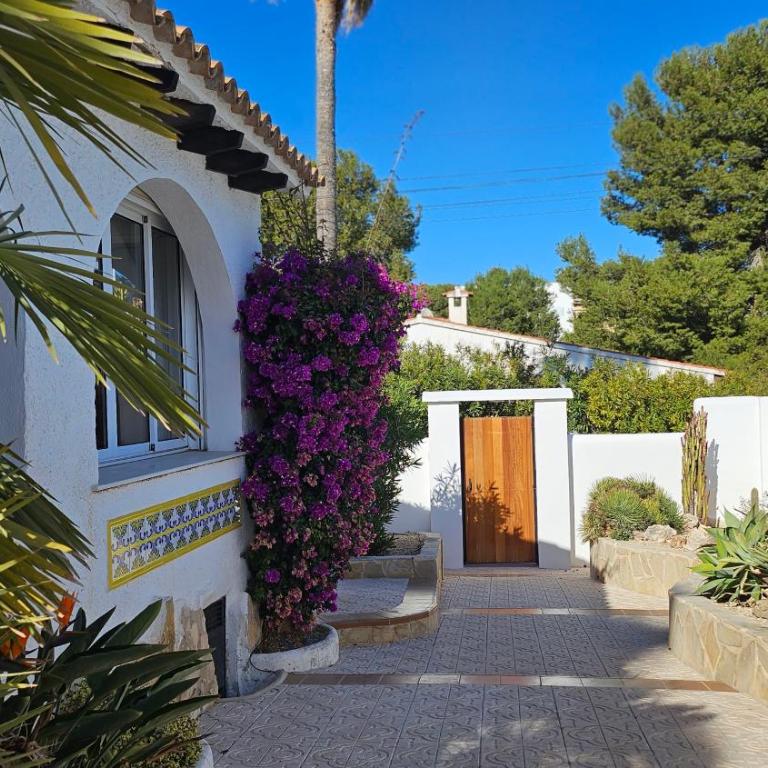 Villa las palmeras - Three-Bedroom Villa - 8