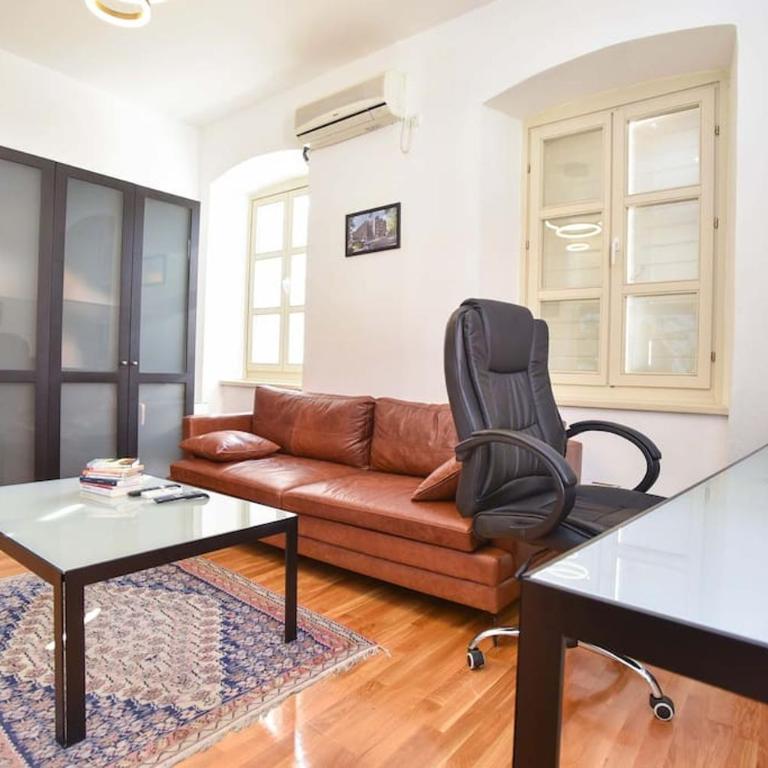 PERFECT OLD TOWN SPOT in Budva - Apartman sa 3 Spavaće Sobe - 15