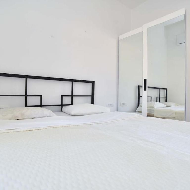 PERFECT OLD TOWN SPOT in Budva - Apartman sa 3 Spavaće Sobe - 17