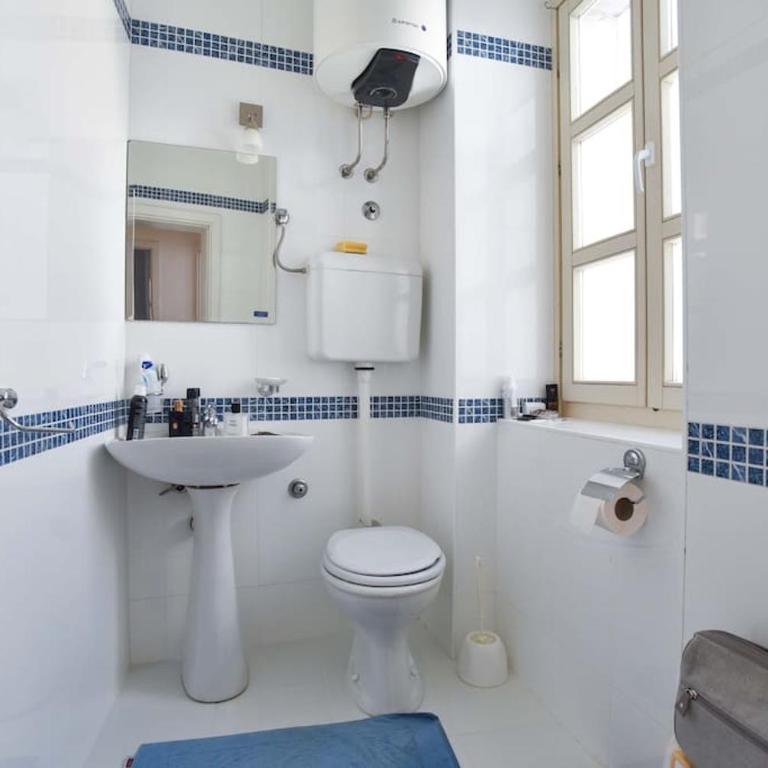 PERFECT OLD TOWN SPOT in Budva - Apartman sa 3 Spavaće Sobe - 19