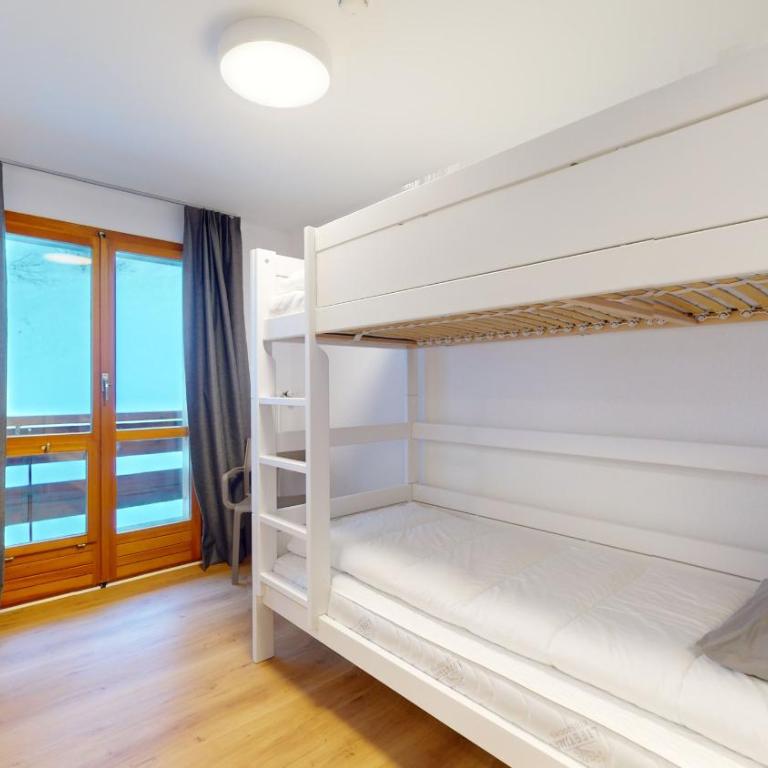 Chalet de l Ours AUTHENTIC Etage Tournay 12 pers - Familienzimmer - 4