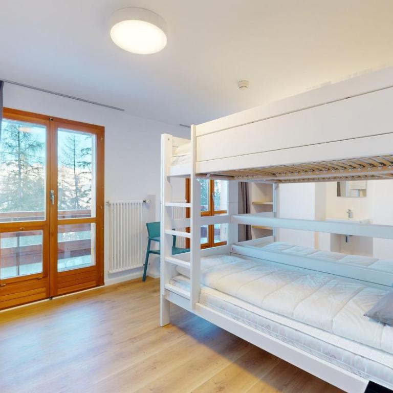 Chalet de l Ours AUTHENTIC Etage Fontaine 14 pers - Familienzimmer - 3