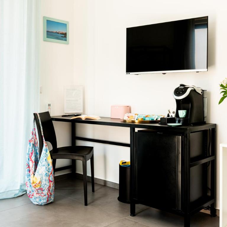 Verdeaqua Rooms - Suite Familiare con Balcone - 4