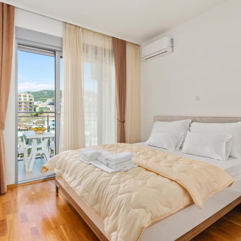 ID LUX APARTMENTS - One-Bedroom Apartment - 10