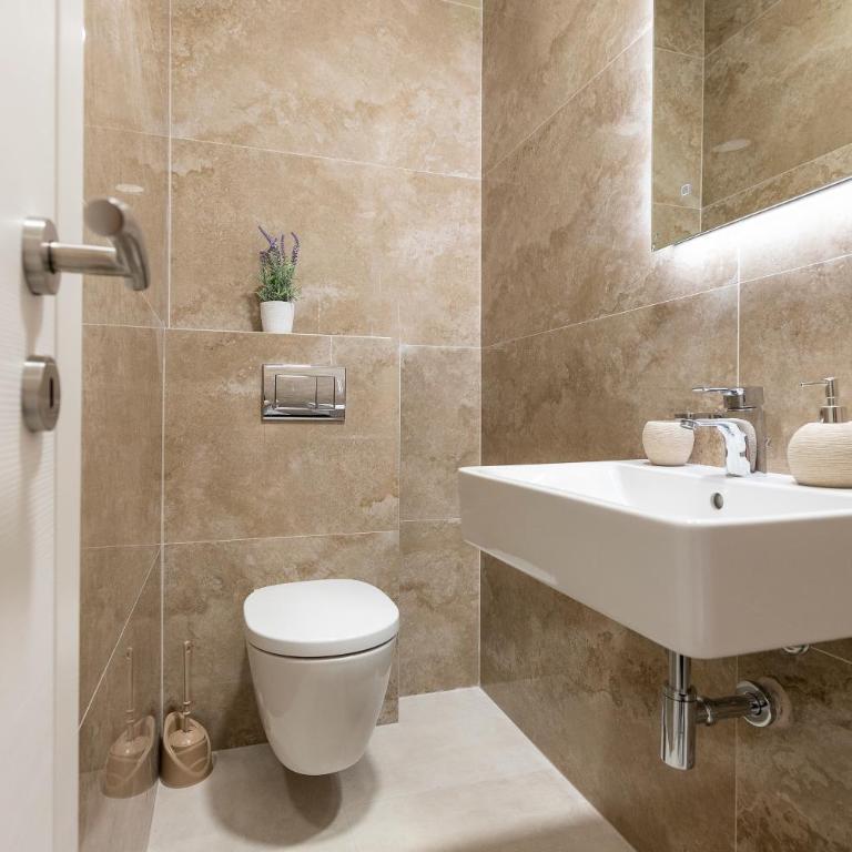 ID LUX APARTMENTS - Two-Bedroom Apartment - 18