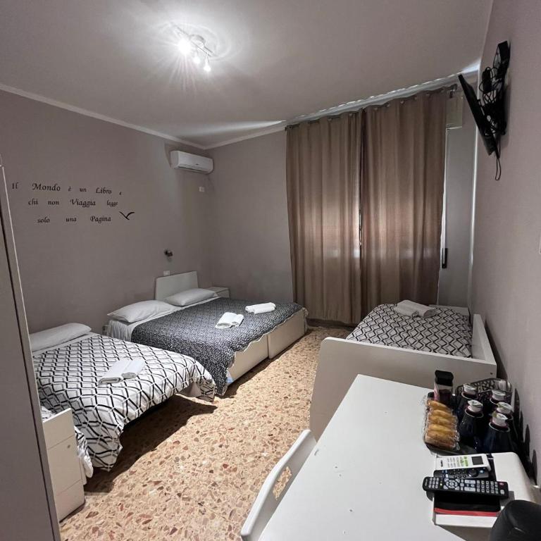 ViaVai Pisa Airport - Family Room with Private Bathroom - 2