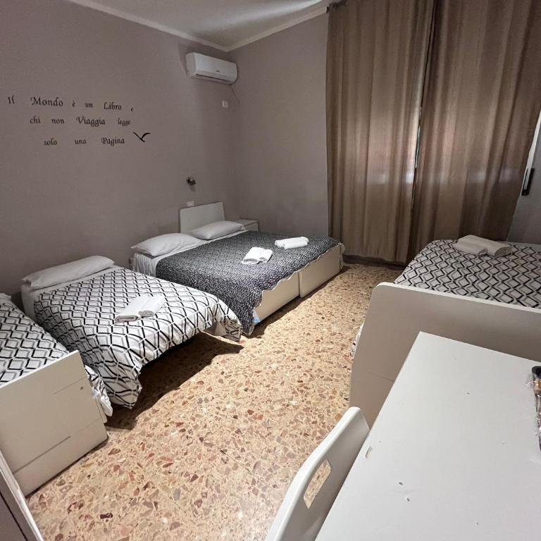 ViaVai Pisa Airport - Family Room with Private Bathroom - 10