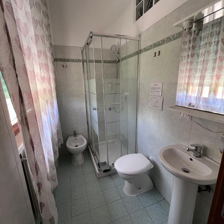 ViaVai Pisa Airport - Quadruple Room with Private Bathroom - 17