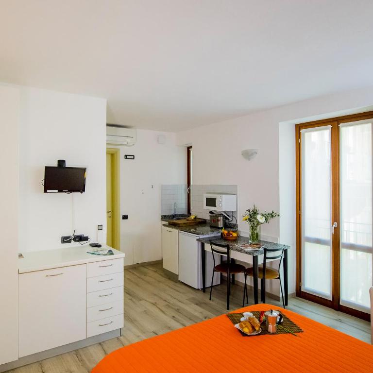 Il Borgo Monolocali - Appartamento con 1 Camera da Letto - 2