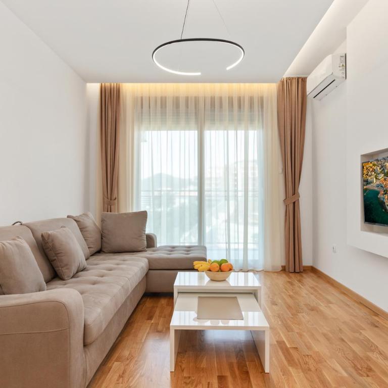 ID LUX APARTMENTS - One-Bedroom Apartment - 22