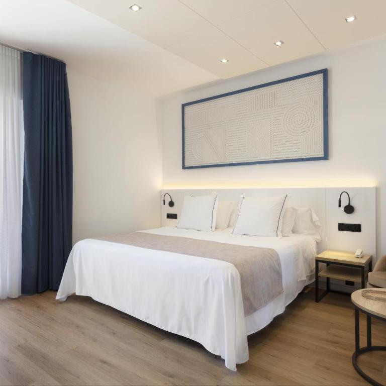 Hotel Rovira - Habitación Doble Deluxe - 6