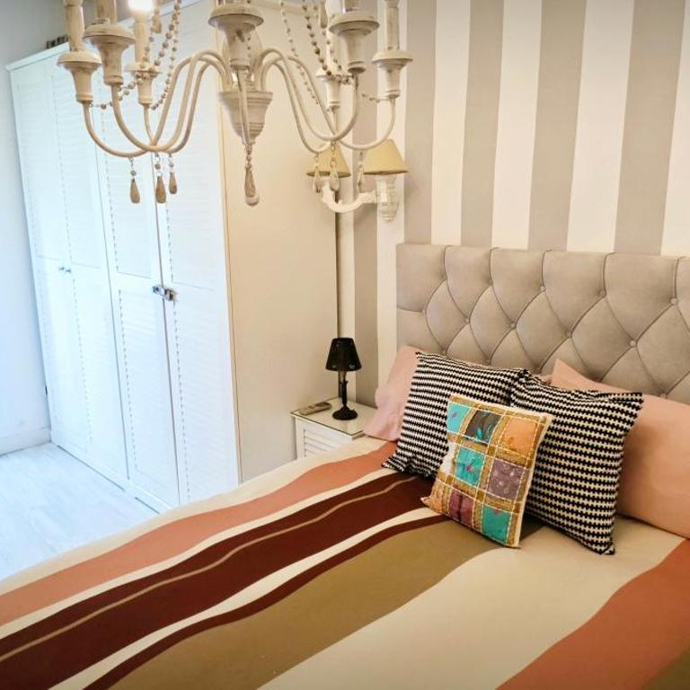Luminoso Apartamento de Diseño en Paseo Imperial - One-Bedroom Apartment - 7