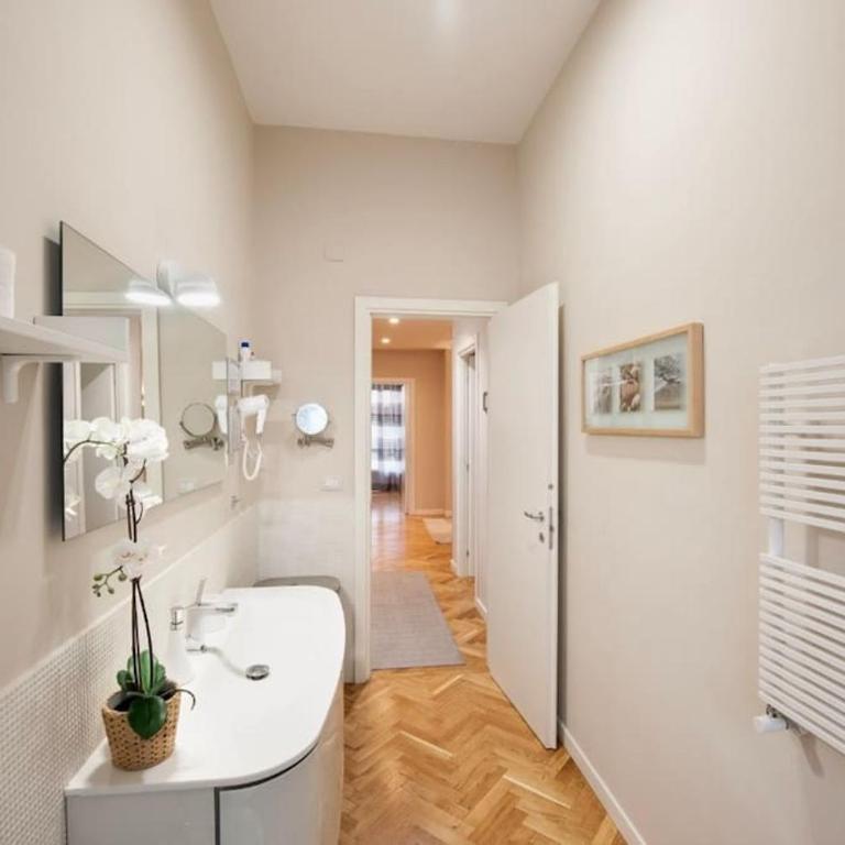 Vomero Grandi Residenze Napoli - Appartamento - 16