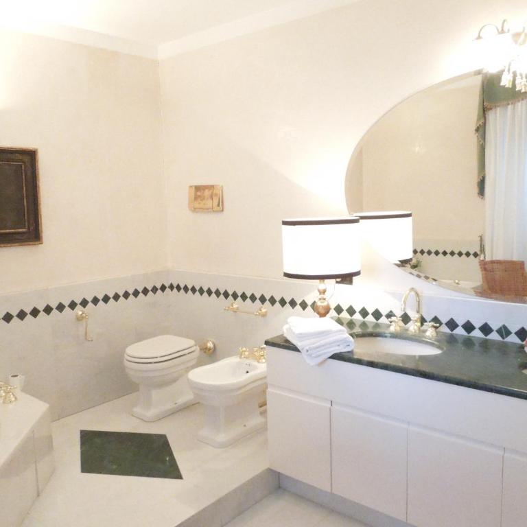 Villa Olivia - Camera King Deluxe - 4