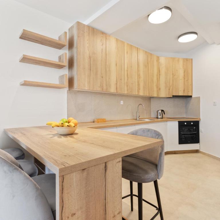 ID LUX APARTMENTS - One-Bedroom Apartment - 21