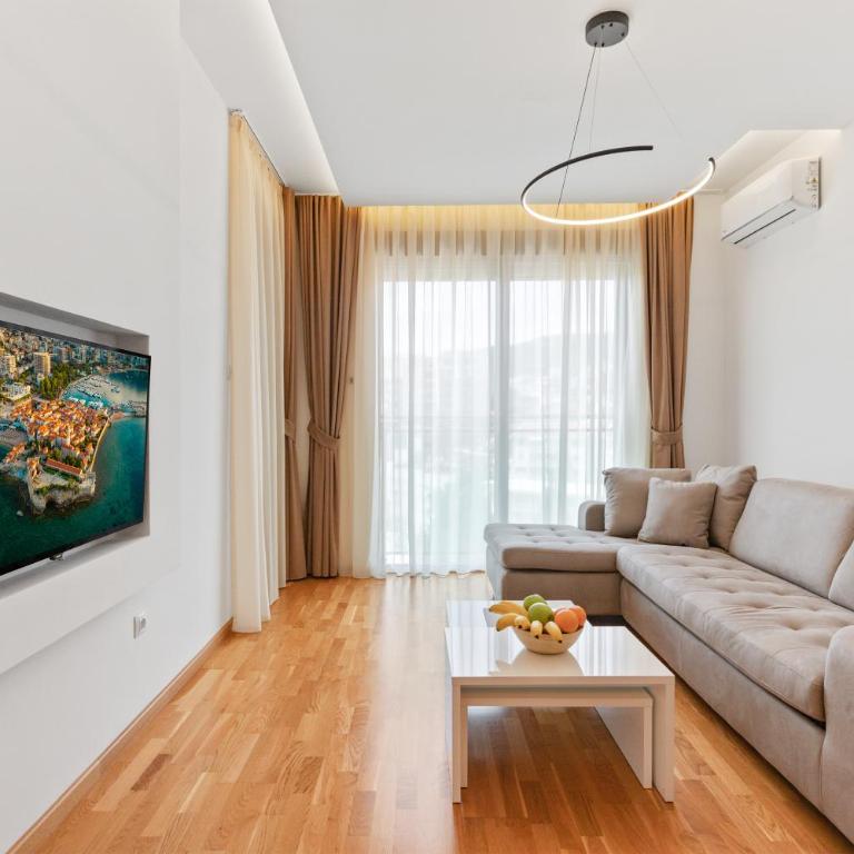ID LUX APARTMENTS - One-Bedroom Apartment - 33
