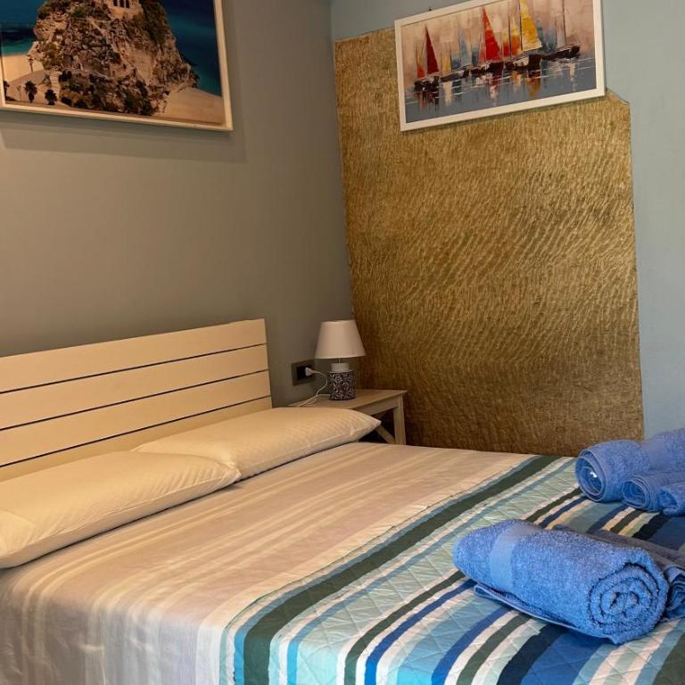 La casa sulle mura di Tropea vista mare - Studio with Sea View - 13