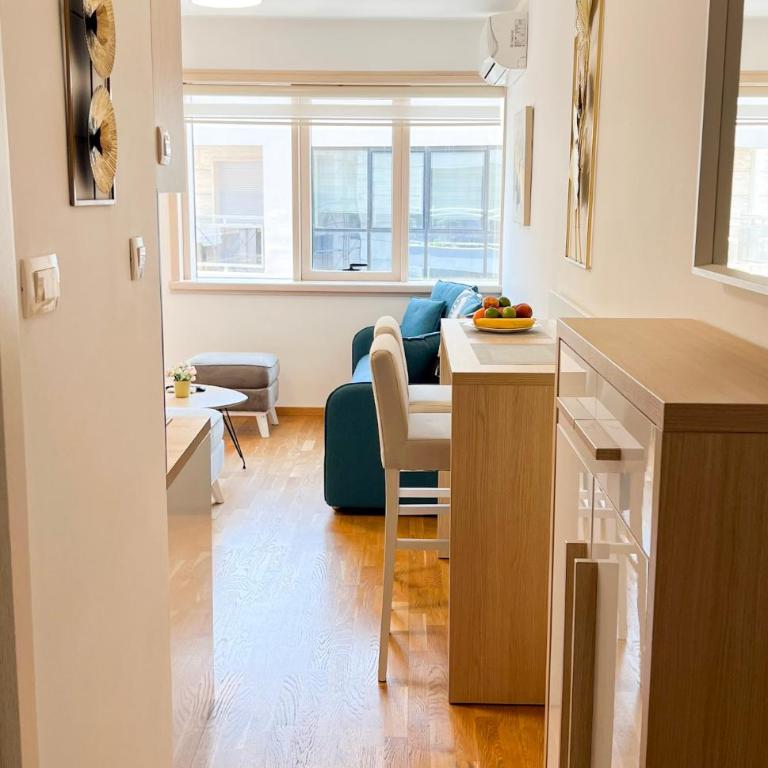 Four Views By The Sea Apartments - Studio Apartman s Balkonom - 3