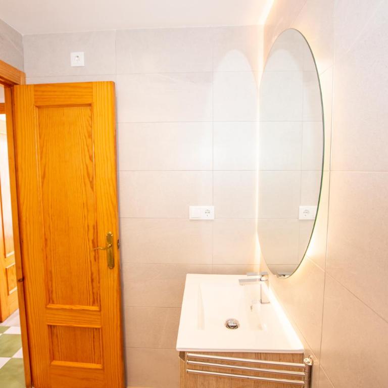 Arquellada - One-Bedroom Apartment - 34