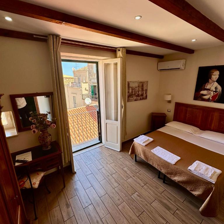 LoryLu - Deluxe Double or Twin Room - 1