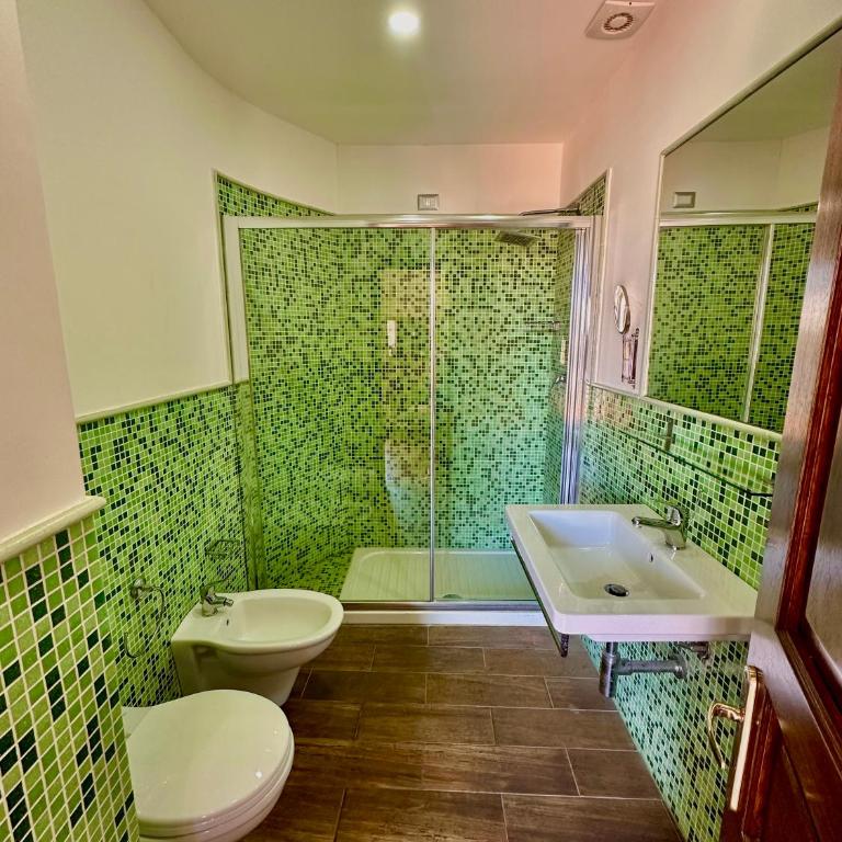 LoryLu - Deluxe Double or Twin Room - 10