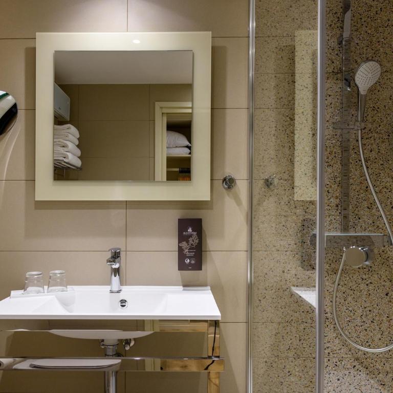 Residence de Tourisme Ajaccio Amirauté - Appartement 2 Chambres avec 2 Salles de Bains - 5
