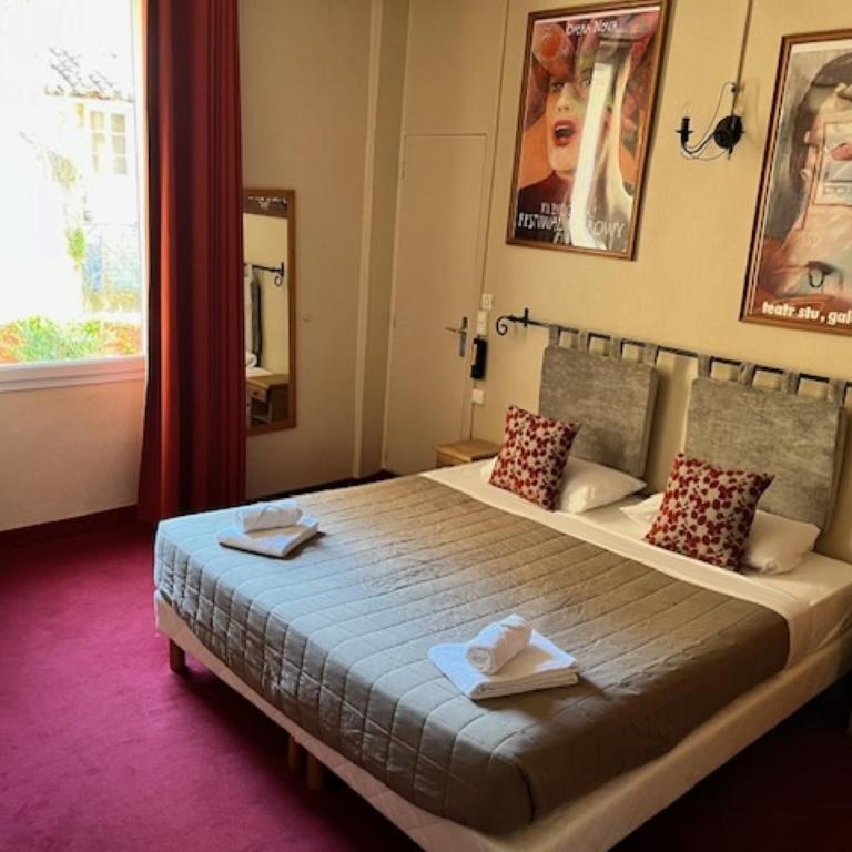 Hôtel Le Colbert - Chambre Lit King-Size Standard - 4