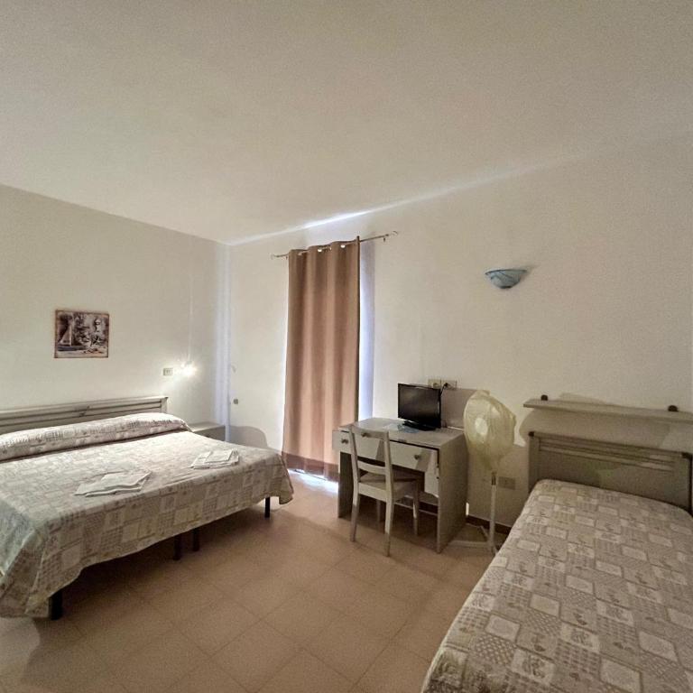Bed & Breakfast Alex - Camera Tripla Comfort - 1