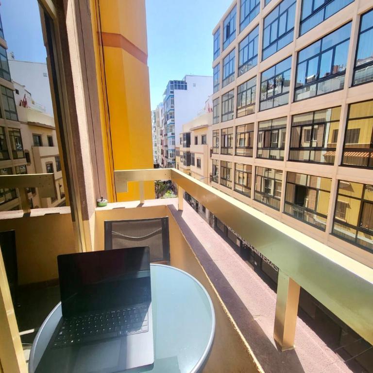 New big flat with balcony 50mts away from beach Parking Optional - Apartamento de 1 dormitorio - 24