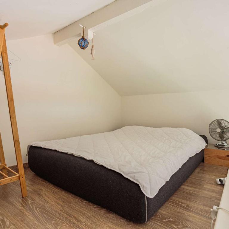 Charmant appartement 1 chambre avec mezzanine à 800m de la plage et près des commerces, Wi-Fi gratuit - FR-1-3-599 - Studio - 7