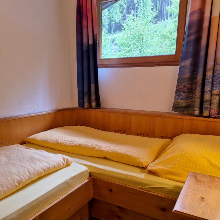 Alpenpension Gastein - Familienzimmer mit Balkon - 3