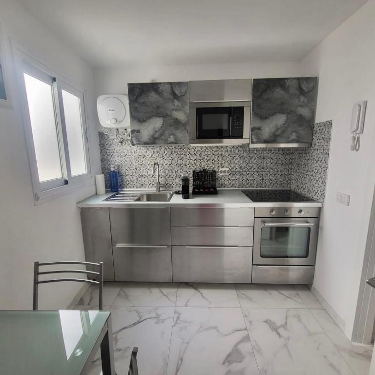 New big flat with balcony 50mts away from beach Parking Optional - Apartamento de 1 dormitorio - 8