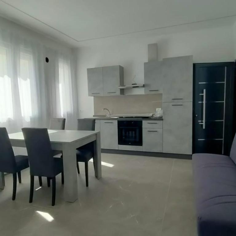 Villa Borghesi Suites Fronte Mare - Appartamento con 1 Camera da Letto e Balcone - 4