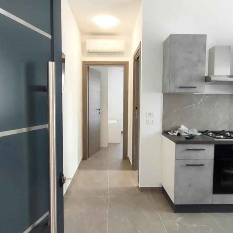 Villa Borghesi Suites Fronte Mare - Appartamento con 1 Camera da Letto e Balcone - 8