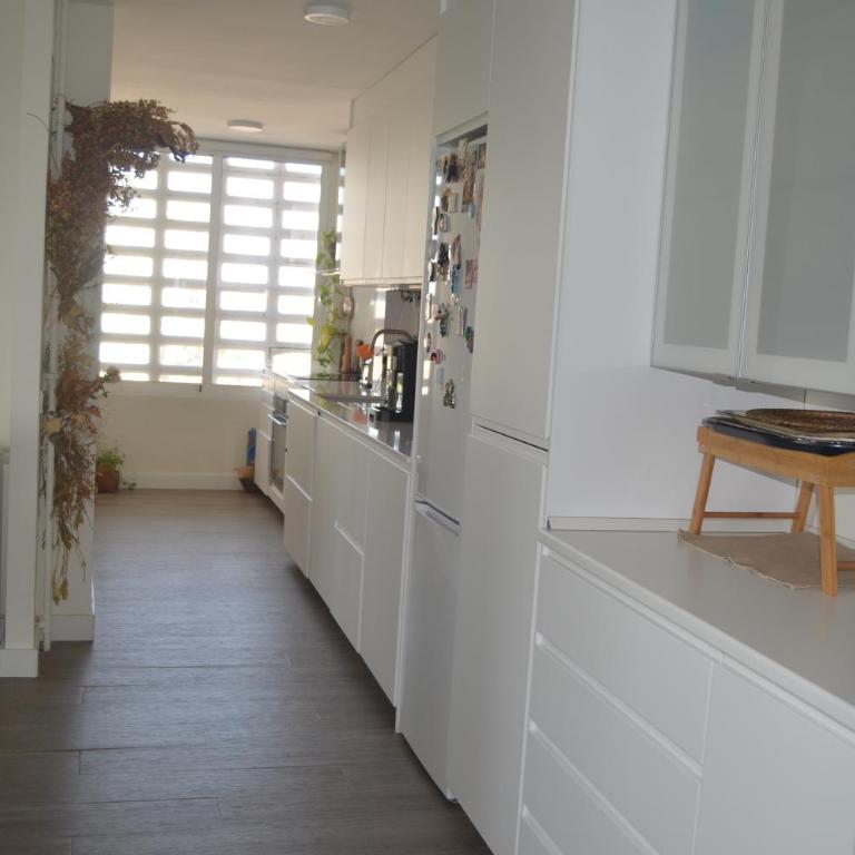 Luxury renovated apartment with terrace in Madrid - Three-Bedroom Apartment - 35