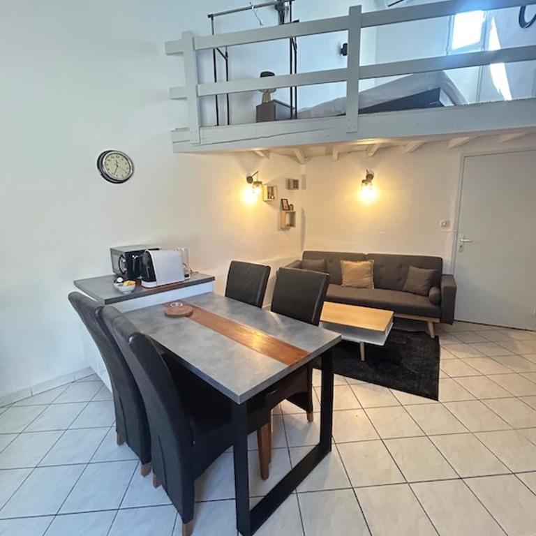 "La maison Fabrin" Appart N4 Arles centre - Apartment mit 1 Schlafzimmer - 3
