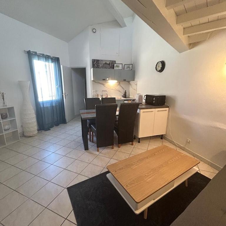 "La maison Fabrin" Appart N4 Arles centre - Apartment mit 1 Schlafzimmer - 6