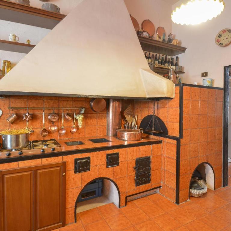Stunning Apartment In Genova Sestri Ponente - Appartamento con 3 Camere da Letto - 17