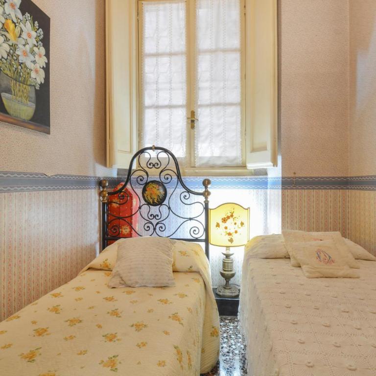 Stunning Apartment In Genova Sestri Ponente - Appartamento con 3 Camere da Letto - 24