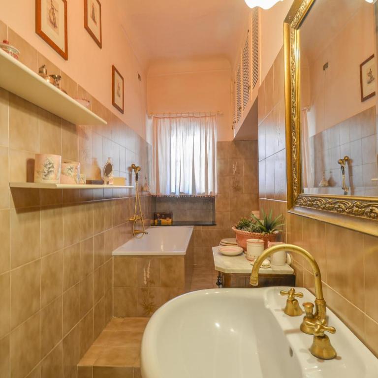 Stunning Apartment In Genova Sestri Ponente - Appartamento con 3 Camere da Letto - 25