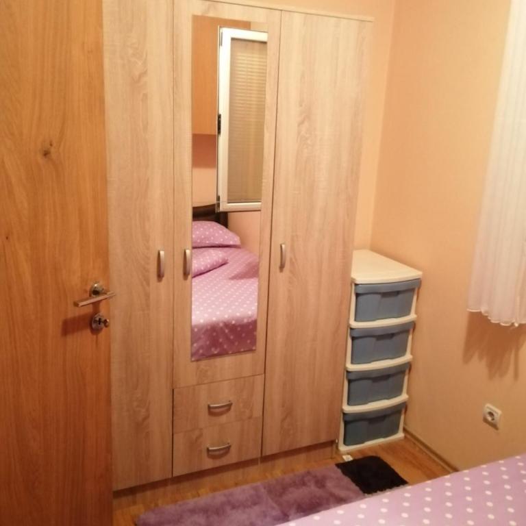 Riviera Apartment Budva - Porodični Apartman sa 2 Spavaće Sobe - 11
