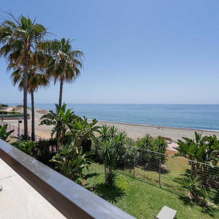 Front line beach luxury apartment in Heaven Beach - Apartamento con vistas al mar - 26