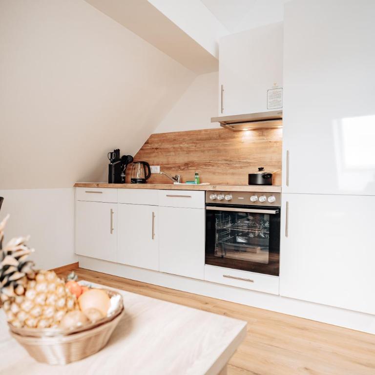 Boardinghouse Victory - One-Bedroom Apartment with Kitchenette - 10