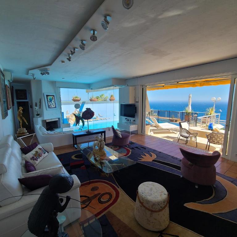 Eze sur mer - vue Saint Jean Cap Ferrat - Villa 3 Chambres - 47