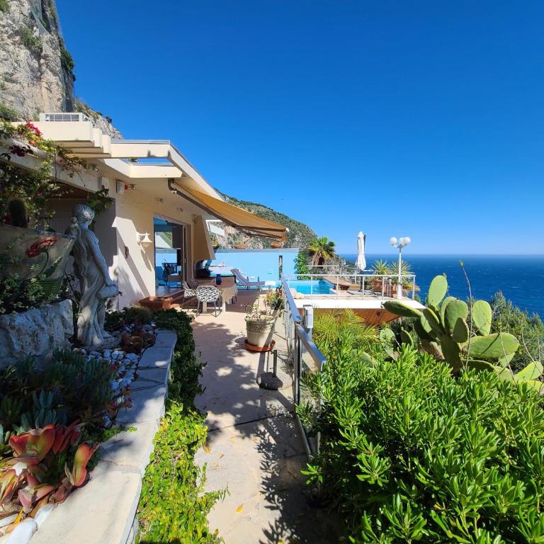 Eze sur mer - vue Saint Jean Cap Ferrat - Villa 3 Chambres - 59
