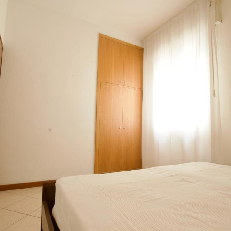 12 Accesso - Home Immobiliare Jesolo - Appartamento con 3 Camere da Letto - 12